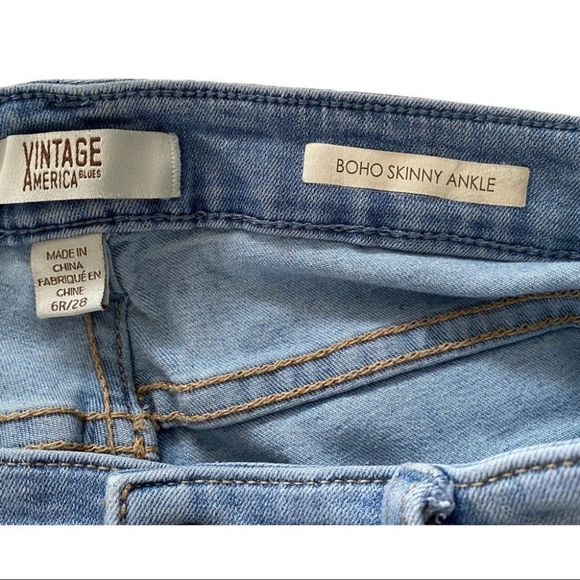 Vintage America distressed jeans with patches SZ 6 - Picture 5 of 6